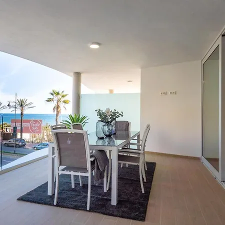 Apartment The Wave Carvajal *