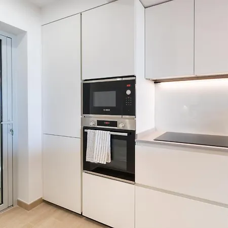 The Wave Carvajal Apartment *