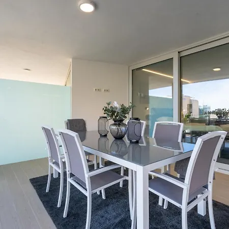 The Wave Carvajal Apartment